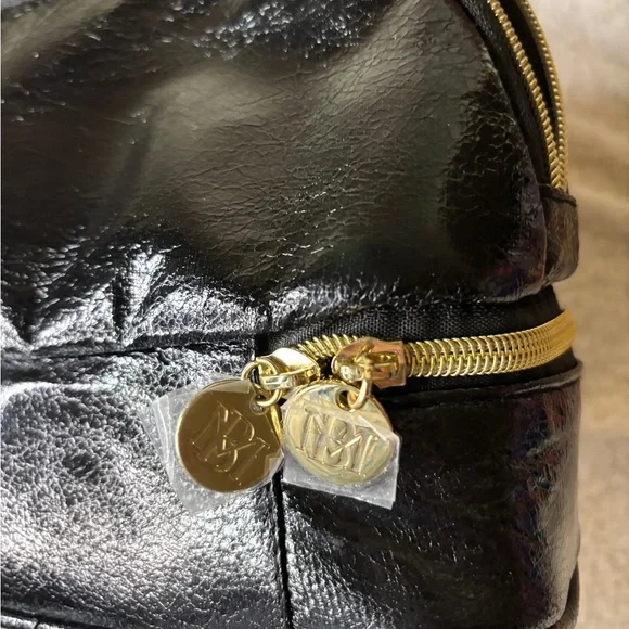 NWT Badgley Mischka Black Patent Cosmetic Pouch with Gold Hardware with bottle - Picture 6 of 6